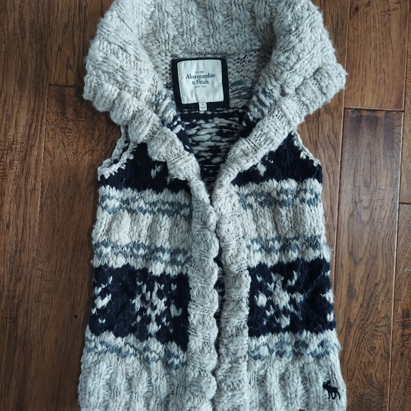 Abercrombie & Fitch Sweaters - Abercrombie & Fitch Wool Sweater Vest